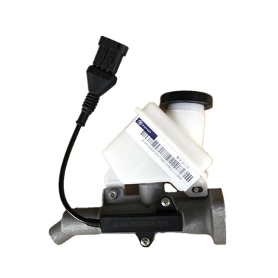 Shacman H4163030000A0 Brake Master Cylinder With Oil Port for Heavy Duty Motor Vehicle