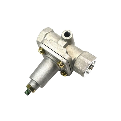 Sinotruk howo spare parts Relief valve Overflow Valve WG9000360519 for J6