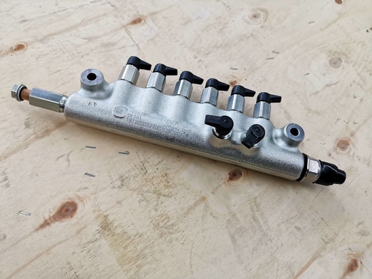 Year 2005- Sinotruk HOWO A7 D12 Engine Common Rail VG1038080008 Truck Engine Parts