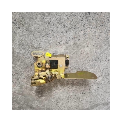SINOTRUK CNHTC Truck Body Parts WG1664340008 Left Door Lock for Maintaining/Replacing
