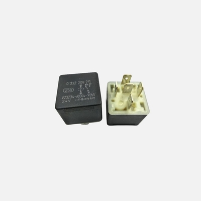 SINOTRUK HOWO Truck Electronic System Parts 24V Relay 0332209211 with SINOTRUK Fitment