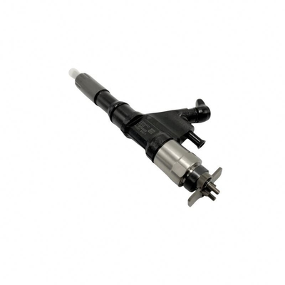 HOWO A7 Truck Diesel Engine Parts VG1246080106 Fuel Injectors 095000-8910 095000-8011