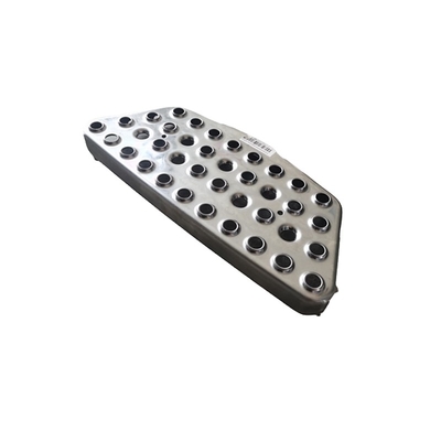 810W61511-0001 Howo Truck Body Spare Parts Anti-Skid Plate for Sinotruk SITRAK C7H G7H TX7